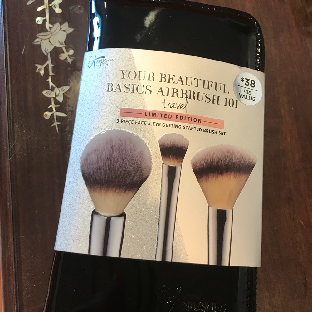 IT COSMETICS basic airbrush 101 Travel 3 pc